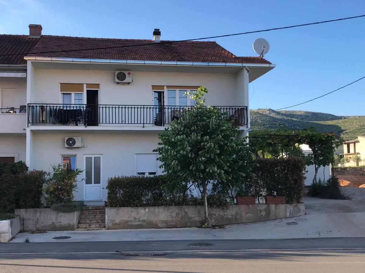 Apartment Goreta Трогир Екстериор снимка
