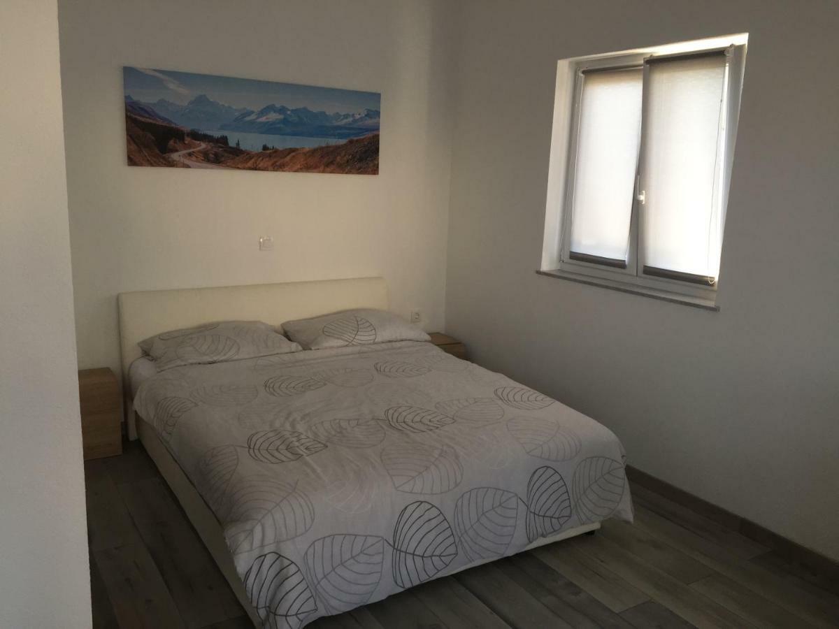 Apartment Goreta Трогир Екстериор снимка